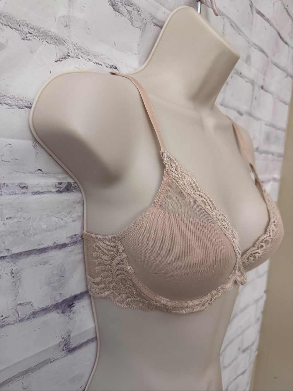Natori Bra 32C Beige Feathers Plunge T Shirt Mesh Overlay Underwire Sexy - Picture 2 of 8